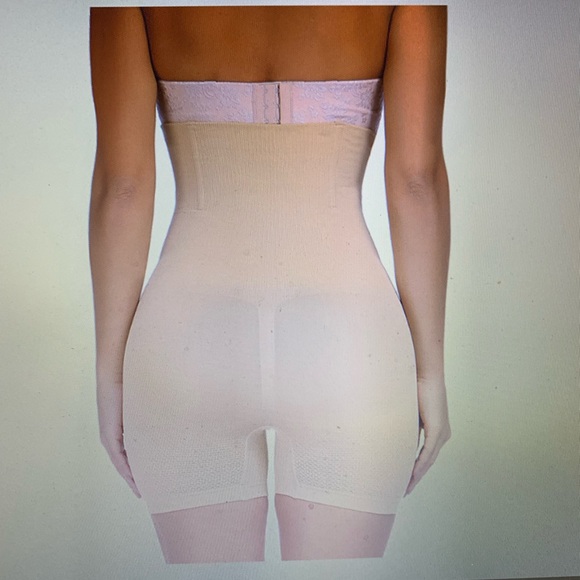 Slimming Shapewear - Picture 2 of 5